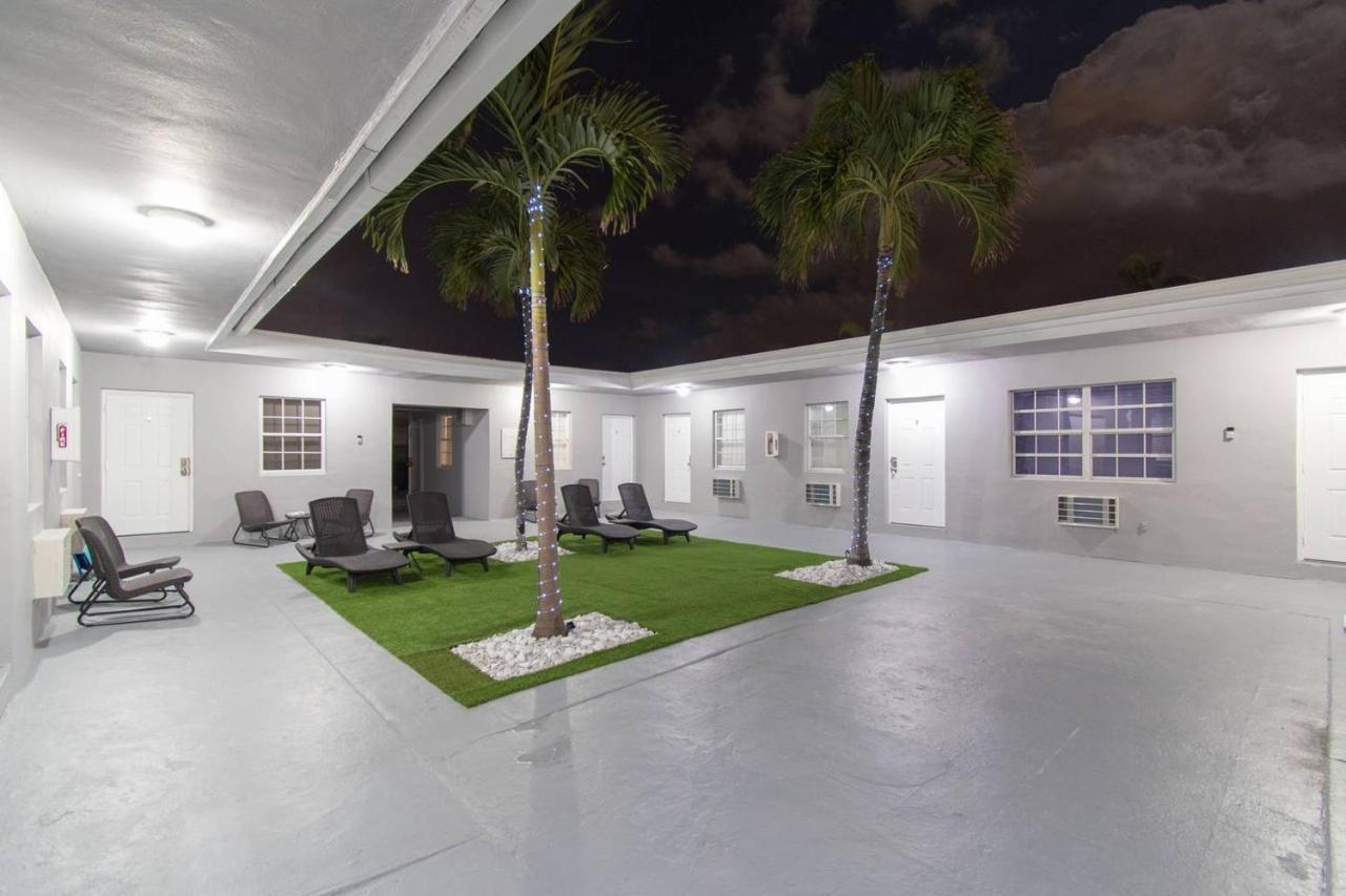 Newly Renovated 1 Bedroom Apt Designer Unit # 3 Dania Beach Exterior photo